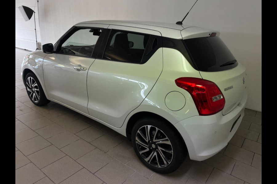 Suzuki Swift 1.2 Style Smart Hybrid AIRCO CLIMA NAVI CRUISE BLUETOOTH APPLECARPLAY CAMERA VELGEN ZEER NETTE AUTO