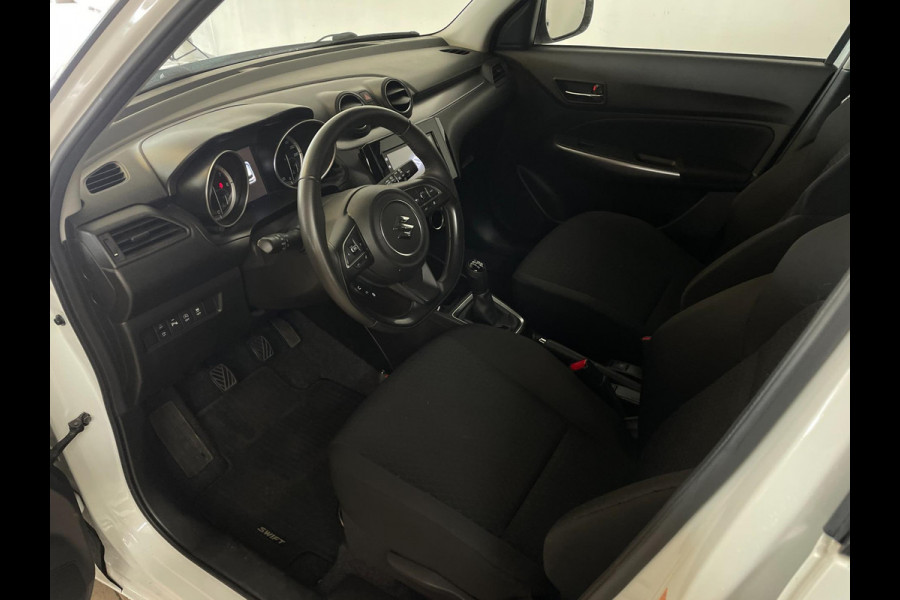 Suzuki Swift 1.2 Style Smart Hybrid AIRCO CLIMA NAVI CRUISE BLUETOOTH APPLECARPLAY CAMERA VELGEN ZEER NETTE AUTO