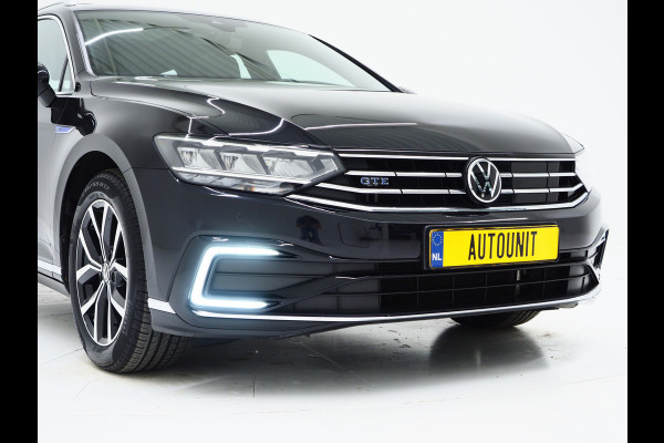 Volkswagen Passat Variant 1.4 TSI PHEV GTE | Panoramadak | Trekhaak | Massage | Camera | Adaptive Cruise | Carplay
