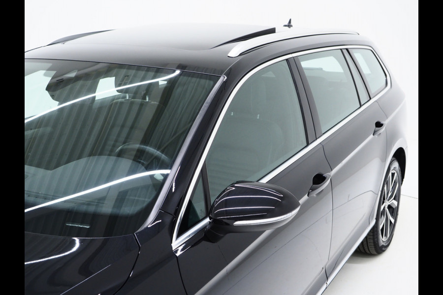 Volkswagen Passat Variant 1.4 TSI PHEV GTE | Panoramadak | Trekhaak | Massage | Camera | Adaptive Cruise | Carplay
