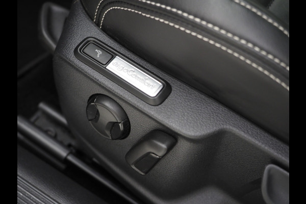 Volkswagen Passat Variant 1.4 TSI PHEV GTE | Panoramadak | Trekhaak | Massage | Camera | Adaptive Cruise | Carplay