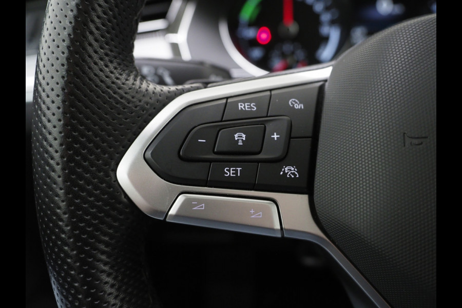Volkswagen Passat Variant 1.4 TSI PHEV GTE | Panoramadak | Trekhaak | Massage | Camera | Adaptive Cruise | Carplay