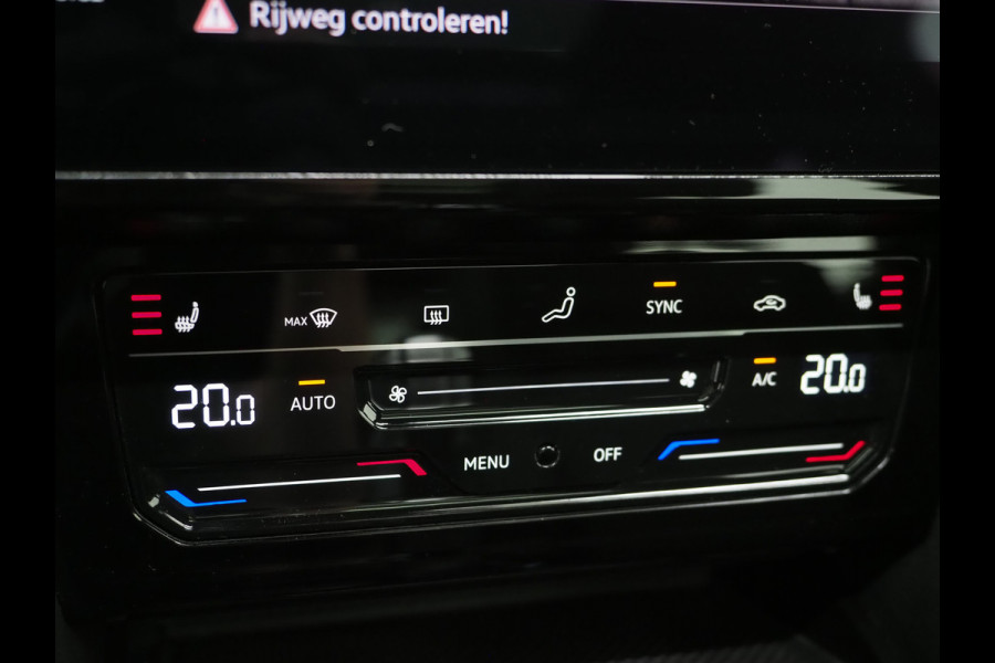 Volkswagen Passat Variant 1.4 TSI PHEV GTE | Panoramadak | Trekhaak | Massage | Camera | Adaptive Cruise | Carplay