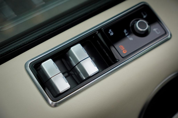 Land Rover Range Rover Sport P400e HSE Dynamic / Pano / HUD / Stoelklima
