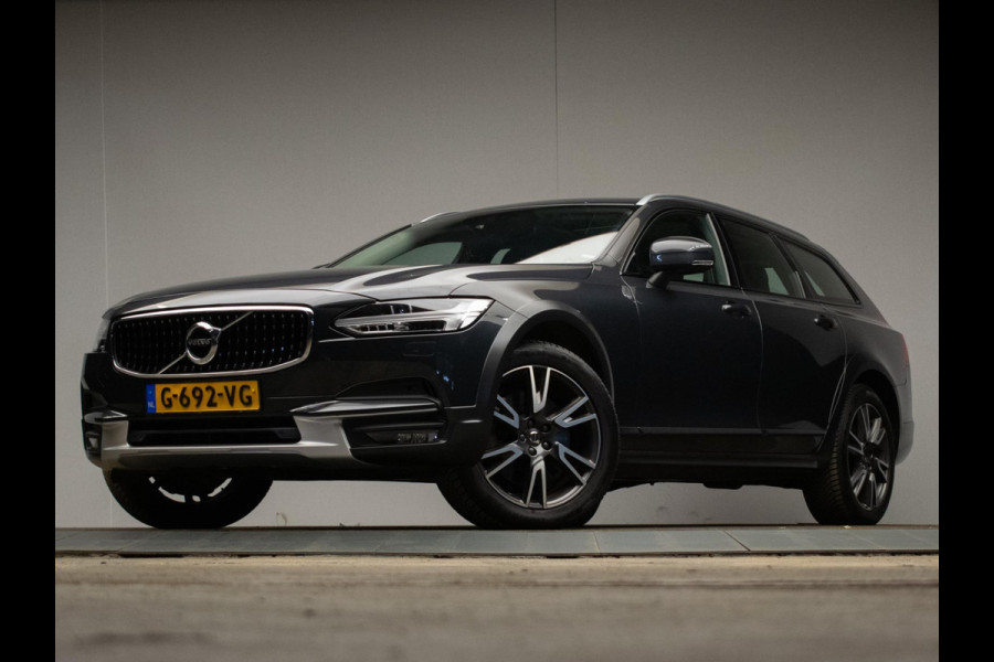 Volvo V90 Cross Country 2.0 T5 Pro Sport (APPLE CARPLAY,NAVI,HEAD-UP DISPLAY,CAMERA,STOEL/STUUR VERWARMING,MEMORY STOELEN,PDC,DAB)