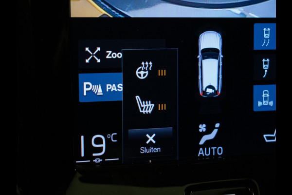 Volvo V90 Cross Country 2.0 T5 Pro Sport (APPLE CARPLAY,NAVI,HEAD-UP DISPLAY,CAMERA,STOEL/STUUR VERWARMING,MEMORY STOELEN,PDC,DAB)