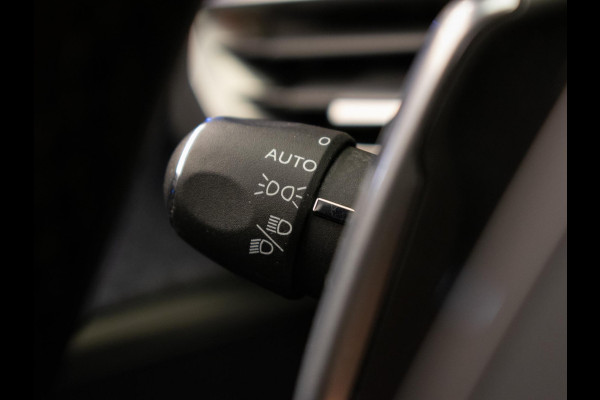 Peugeot 3008 1.2 PureTech Allure Sport (PANORAMADAK,APPLE CARPLAY,NAVI,LED,CAMERA,360 VIEW,PDC,CRUISE,LANE,CLIMATE,NETTE STAAT)