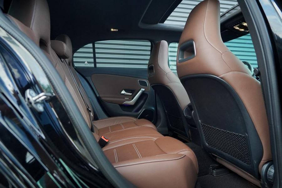Mercedes-Benz A-Klasse AMG 35 4MATIC Edition 1 / Pano / Adaptive Cruise / Burmester