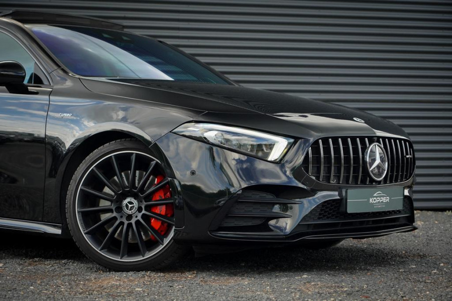 Mercedes-Benz A-Klasse AMG 35 4MATIC Edition 1 / Pano / Adaptive Cruise / Burmester