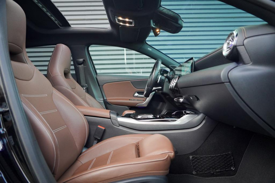 Mercedes-Benz A-Klasse AMG 35 4MATIC Edition 1 / Pano / Adaptive Cruise / Burmester
