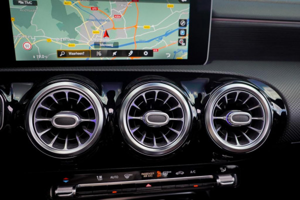 Mercedes-Benz A-Klasse AMG 35 4MATIC Edition 1 / Pano / Adaptive Cruise / Burmester