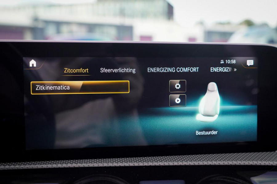 Mercedes-Benz A-Klasse AMG 35 4MATIC Edition 1 / Pano / Adaptive Cruise / Burmester