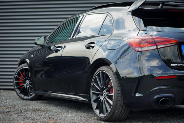 Mercedes-Benz A-Klasse AMG 35 4MATIC Edition 1 / Pano / Adaptive Cruise / Burmester