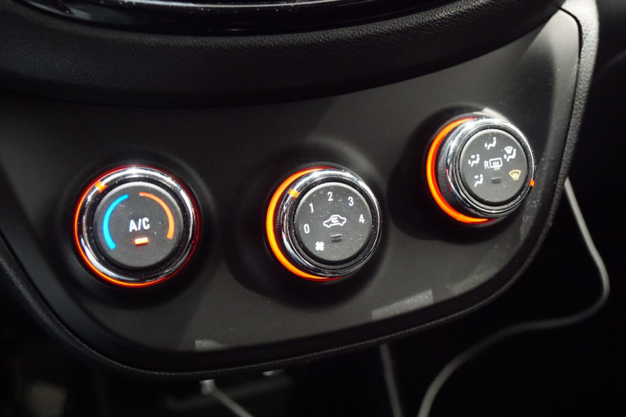 Opel KARL 1.0 Rocks Online Edition + APPLE CARPLAY / NAVIGATIE / CRUISE CONTROL