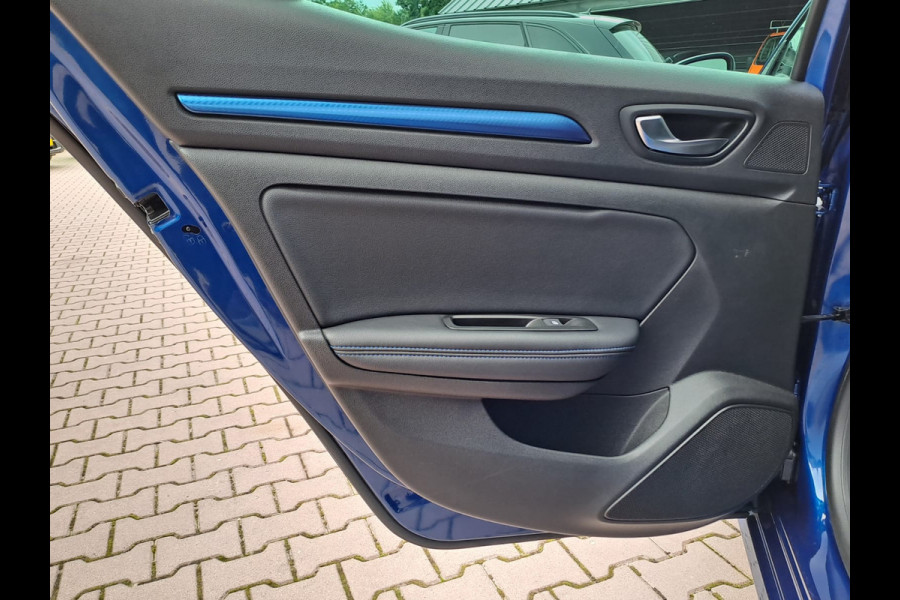 Renault Mégane 1.2 TCe Série Signature Exclusiv GT-line | Automaat | LED | Navi | Camera | PDC |