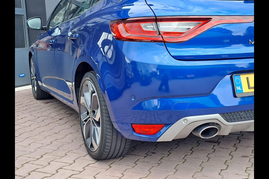 Renault Mégane 1.2 TCe Série Signature Exclusiv GT-line | Automaat | LED | Navi | Camera | PDC |
