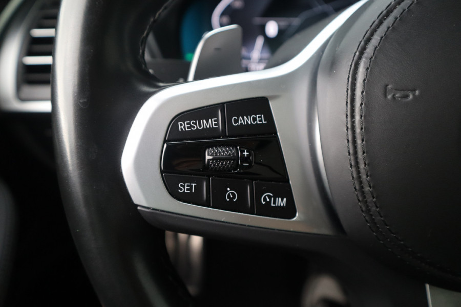 BMW X3 xDrive30e M-Sport Panorama / 360 camera / Head-Up / Trekhaak / HiFi / Blackline /
