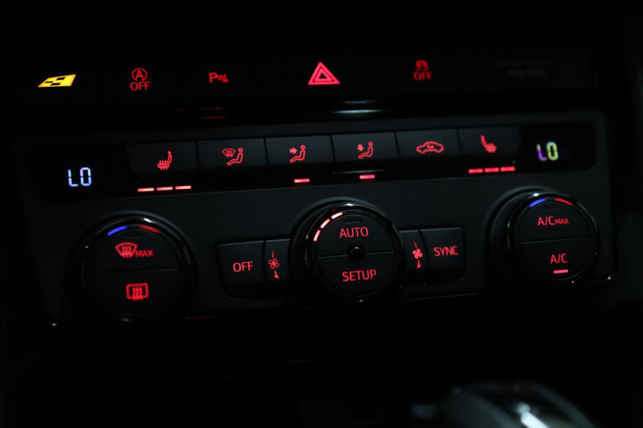 Seat León ST 2.0 TSI 4DRIVE CUPRA /CARPLAY/CAM/PANO/STOELV/BOMVOLL