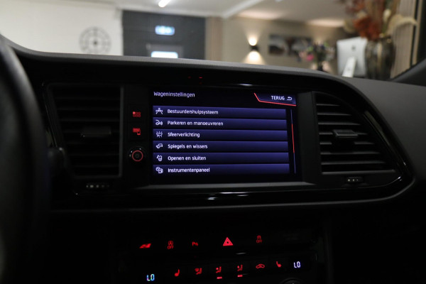 Seat León ST 2.0 TSI 4DRIVE CUPRA /CARPLAY/CAM/PANO/STOELV/BOMVOLL