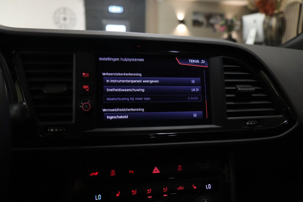 Seat León ST 2.0 TSI 4DRIVE CUPRA /CARPLAY/CAM/PANO/STOELV/BOMVOLL