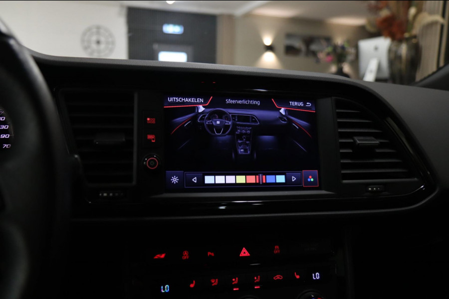 Seat León ST 2.0 TSI 4DRIVE CUPRA /CARPLAY/CAM/PANO/STOELV/BOMVOLL