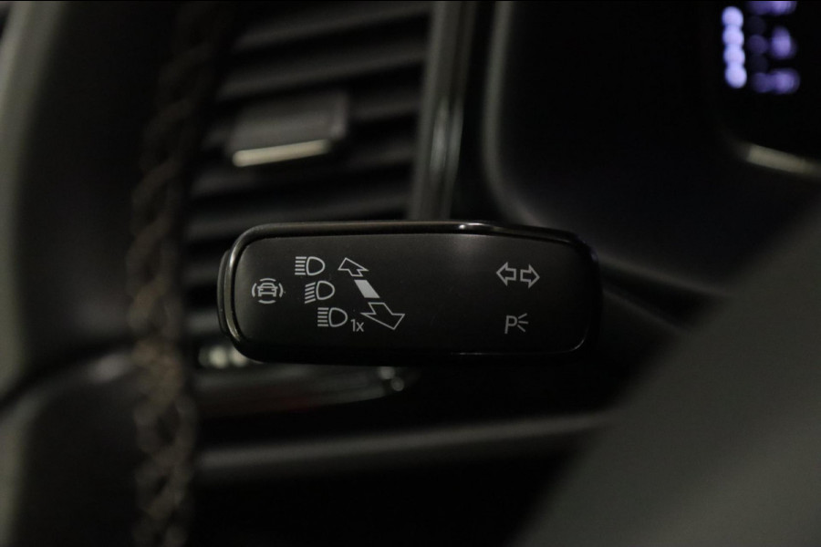 Seat León ST 2.0 TSI 4DRIVE CUPRA /CARPLAY/CAM/PANO/STOELV/BOMVOLL