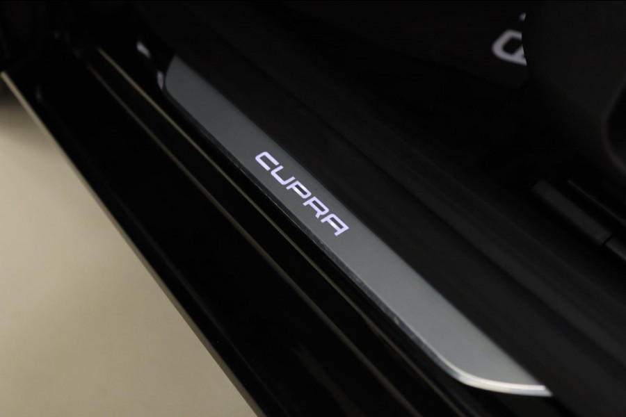 Seat León ST 2.0 TSI 4DRIVE CUPRA /CARPLAY/CAM/PANO/STOELV/BOMVOLL