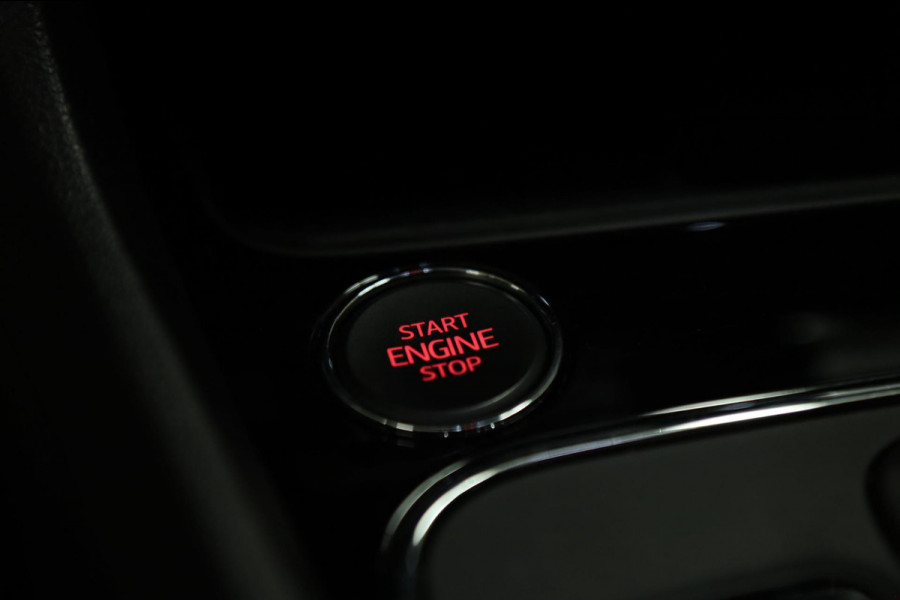 Seat León ST 2.0 TSI 4DRIVE CUPRA /CARPLAY/CAM/PANO/STOELV/BOMVOLL