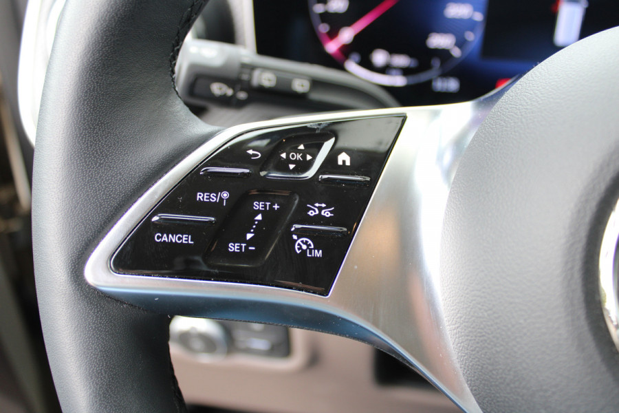 Mercedes-Benz V-Klasse 300d Lang / Exclusive / 6-persoons / Marge Auto / Luchtvering / Burmester / Elec Stoel / Vol Opties / NIEUWSTAAT