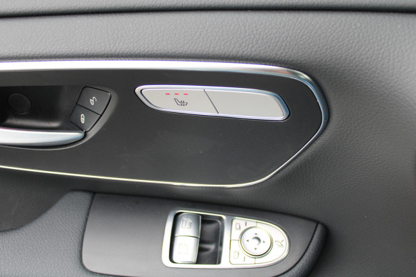Mercedes-Benz V-Klasse 250d / DC / AMG / 4-Matic / New Model / 2x Elec Schuifd / Camera / Vol Opties / NIEUWSTAAT