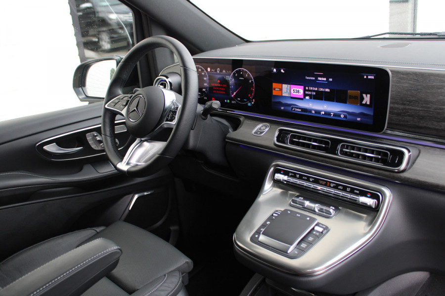 Mercedes-Benz V-Klasse 300 Benzine!! / Lang / Exclusive / DC / Burmester / Elec Stoel / Vol Opties / NIEUWSTAAT