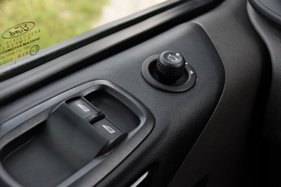 Ford Transit Custom 320 2.0 TDCI L1H1 MS-RT DC Camera, Cruise, Carplay, LED, 185pk, Stoelverwarming, Multimedia, Uniek!