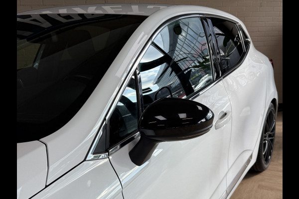 Renault Clio 1.3 TCe 130 PK | Edition One | VERKOCHT! Groot navi | Bose | 17" | Camera | Stuur & Stoel verwarming | 100% Onderhouden!