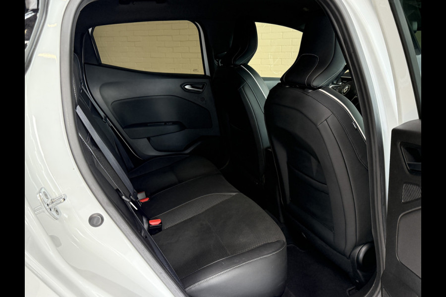 Renault Clio 1.3 TCe 130 PK | Edition One | VERKOCHT! Groot navi | Bose | 17" | Camera | Stuur & Stoel verwarming | 100% Onderhouden!