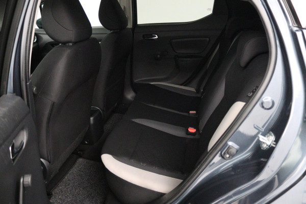 Nissan Micra 0.9 IG-T N-Connecta (ACHTERUITRIJCAMERA, PARKEERSENSOREN, NAVIGATIE, CRUISE CONTROL, BLUETOOTH, NL-AUTO)