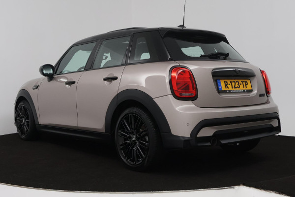 MINI Mini 1.5 Cooper Camden Plus Edition (PANORAMADAK, ACHTERUITRIJCAMERA, HEAD-UP, H&K AUDIO, SFEERVERLICHTING, STOELVERWARMING)