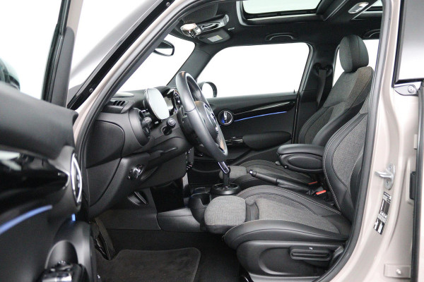 MINI Mini 1.5 Cooper Camden Plus Edition (PANORAMADAK, ACHTERUITRIJCAMERA, HEAD-UP, H&K AUDIO, SFEERVERLICHTING, STOELVERWARMING)
