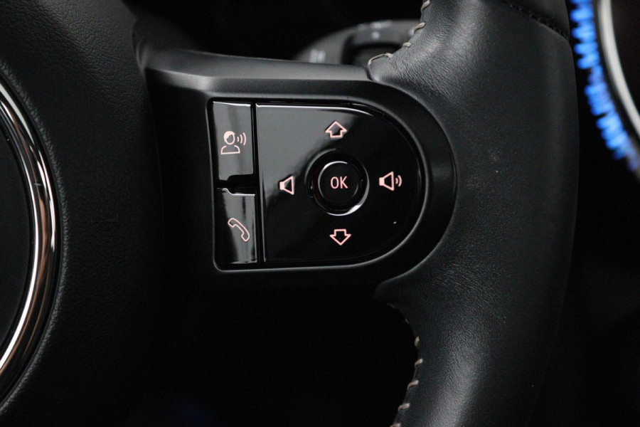 MINI Mini 1.5 Cooper Camden Plus Edition (PANORAMADAK, ACHTERUITRIJCAMERA, HEAD-UP, H&K AUDIO, SFEERVERLICHTING, STOELVERWARMING)