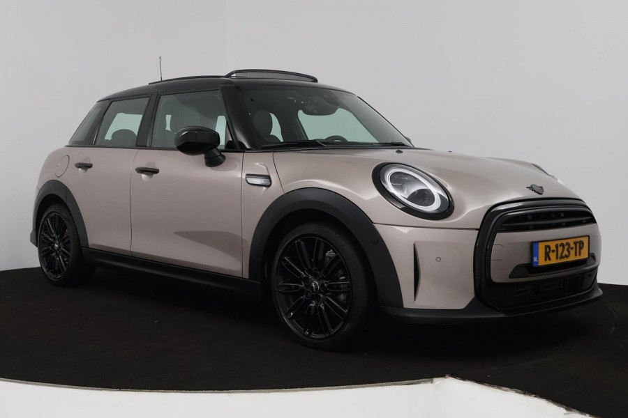 MINI Mini 1.5 Cooper Camden Plus Edition (PANORAMADAK, ACHTERUITRIJCAMERA, HEAD-UP, H&K AUDIO, SFEERVERLICHTING, STOELVERWARMING)
