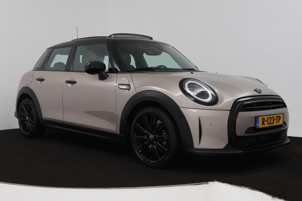 MINI Mini 1.5 Cooper Camden Plus Edition (PANORAMADAK, ACHTERUITRIJCAMERA, HEAD-UP, H&K AUDIO, SFEERVERLICHTING, STOELVERWARMING)