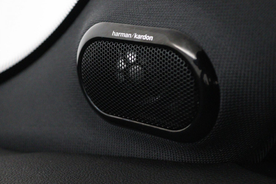 MINI Mini 1.5 Cooper Camden Plus Edition (PANORAMADAK, ACHTERUITRIJCAMERA, HEAD-UP, H&K AUDIO, SFEERVERLICHTING, STOELVERWARMING)