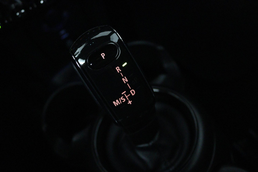 MINI Mini 1.5 Cooper Camden Plus Edition (PANORAMADAK, ACHTERUITRIJCAMERA, HEAD-UP, H&K AUDIO, SFEERVERLICHTING, STOELVERWARMING)