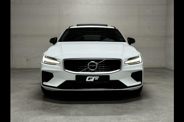 Volvo V60 2.0 T8 Recharge AWD R-Design Pano H/K Trekh. CarPlay