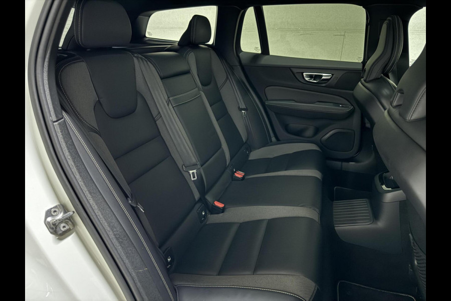 Volvo V60 2.0 T8 Recharge AWD R-Design Pano H/K Trekh. CarPlay