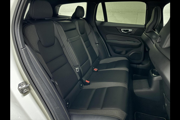 Volvo V60 2.0 T8 Recharge AWD R-Design Pano H/K Trekh. CarPlay