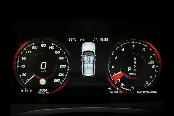 Volvo V60 2.0 T8 Recharge AWD R-Design Pano H/K Trekh. CarPlay
