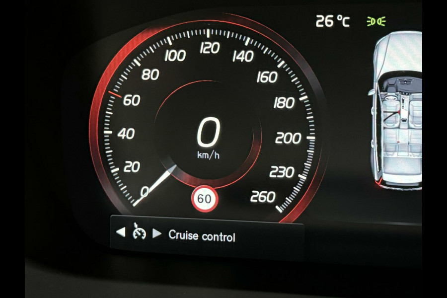 Volvo V60 2.0 T8 Recharge AWD R-Design Pano H/K Trekh. CarPlay