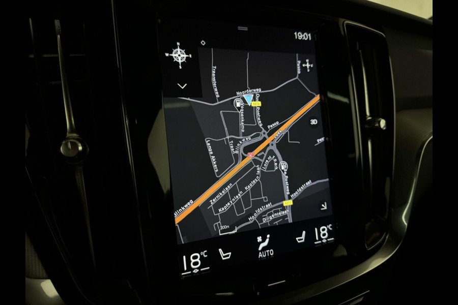 Volvo V60 2.0 T8 Recharge AWD R-Design Pano H/K Trekh. CarPlay