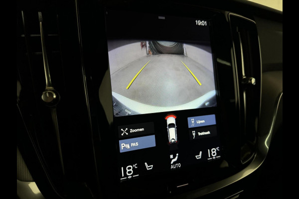 Volvo V60 2.0 T8 Recharge AWD R-Design Pano H/K Trekh. CarPlay