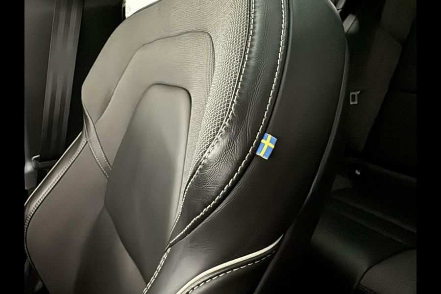 Volvo V60 2.0 T8 Recharge AWD R-Design Pano H/K Trekh. CarPlay